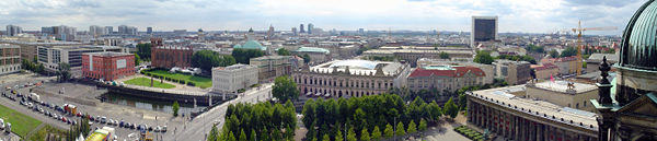 Blick vom Berliner Dom nach Westen