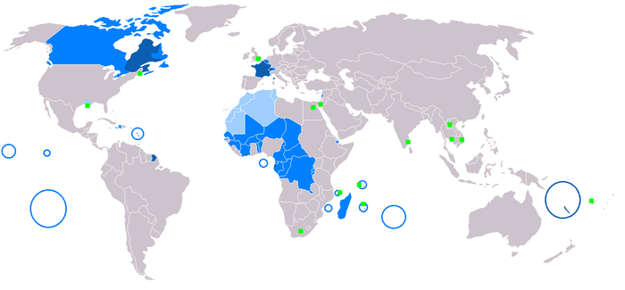 dunkelblau: Muttersprache; blau: Verwaltungssprache; hellblau: Verkehrssprache; grün: Minderheitensprache