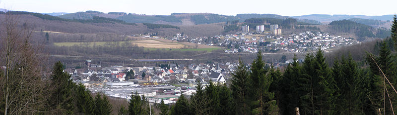 Blick über Buschhütten auf den Ortsteil Bottenbach mit Kölsbachsiedlung