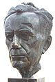 Bust of Paul Johannes Tillich (daylight).JPG